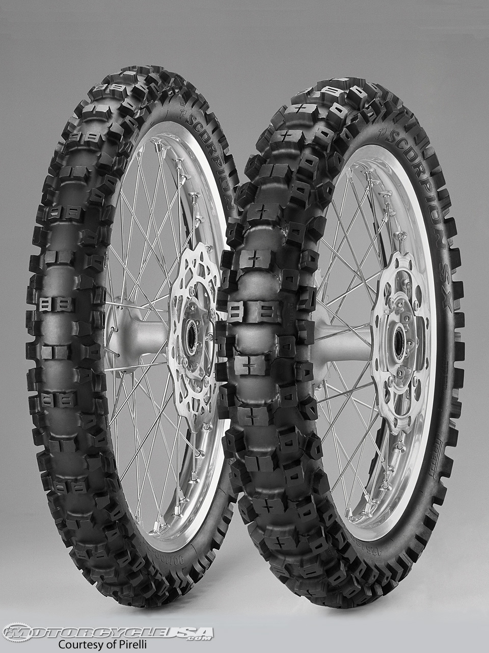 Pirelli 125/80-19 63M NHS Scorpion SX Arka Motor Lastiği